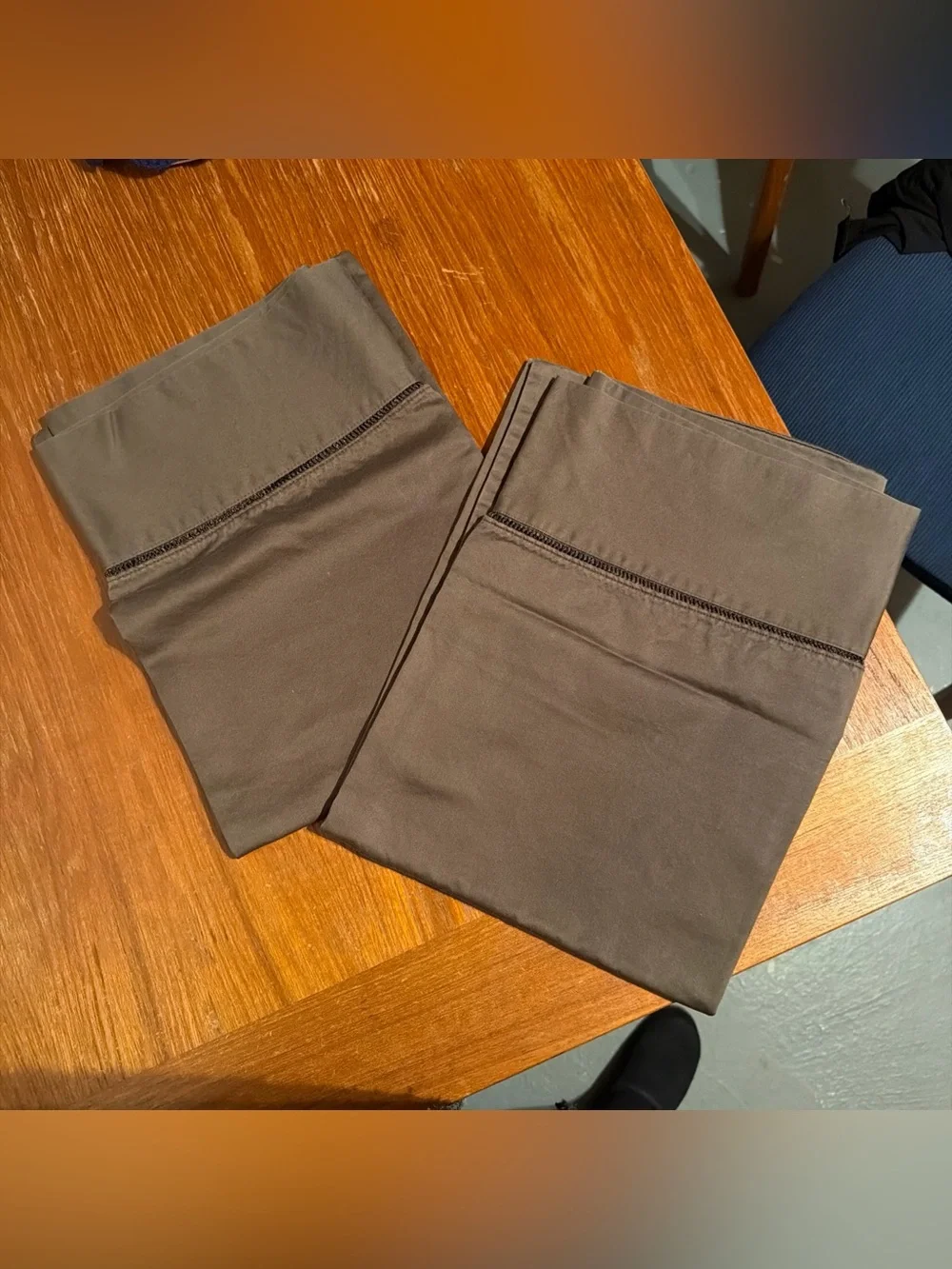 Set Of 2 Standard Pillowcases Brown 100% Cotton by Veratex 19”x28”